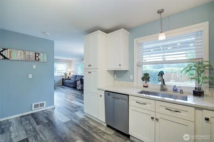 Well-designed layout offering great flow, functionality, and ideal space for entertaining. Well-designed layout offering great flow, functionality, and ideal space for entertaining.