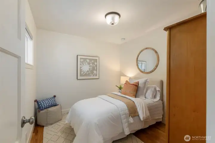 2nd bedroom or office space