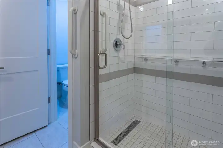 walk-in shower walk-in shower