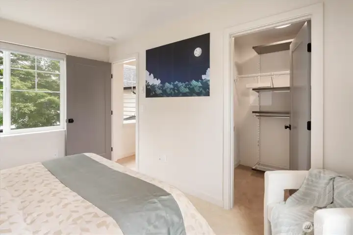 You have windows with garden views on both sides & a nice closet. You have windows with garden views on both sides & a nice closet.