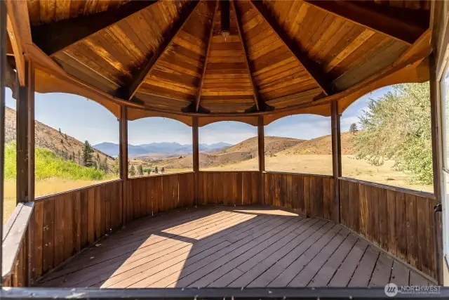 This space is equally perfect for rest and solitude as it is entertaining.