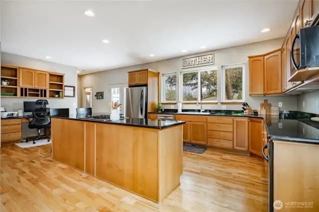 Spacious kitchen with large island with eating bar