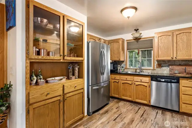 All stainless steel appliances.