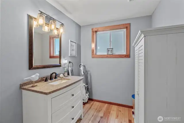 Half Bath (Main)