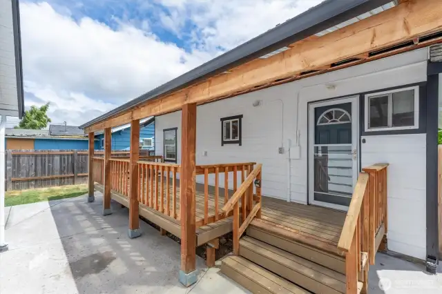The space you have been waiting to see! Fabulous covered deck.