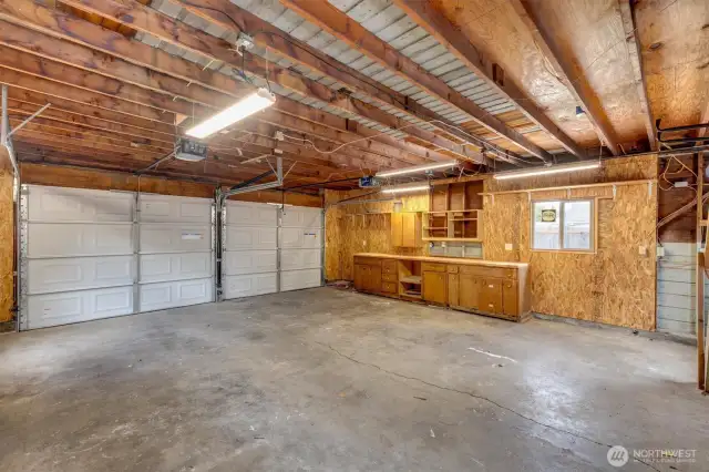 Oversized garage - with 200 amp service.