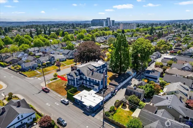 Amazing location - central to EVCC, waterfront & Providence.