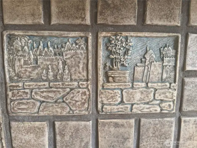 Tiles to right of Center tile