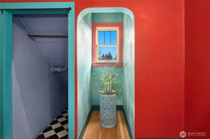 This deep set cozy nook is sheer perfection.