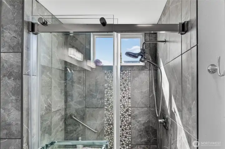 Primary Bathroom Level2.2