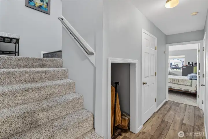Entry stairs to level 1