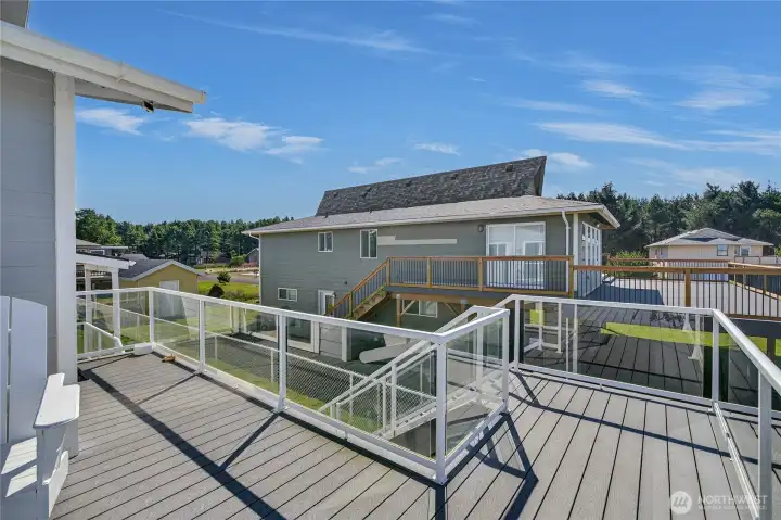 West Deck Level 2.2