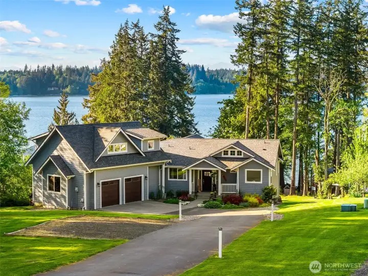 Waterfront Home on Totten Inlet