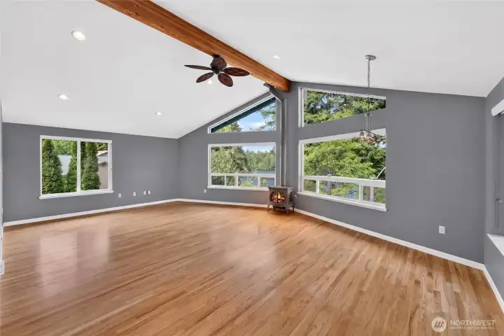 The great room offers ample space for holding plenty of furniture for entertaining and hosting guests The great room offers ample space for holding plenty of furniture for entertaining and hosting guests