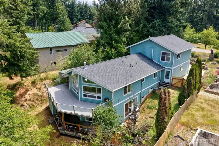 The ample size of this sprawling home is deceptive from the street. The 30 year roof was new in 2023 The ample size of this sprawling home is deceptive from the street. The 30 year roof was new in 2023