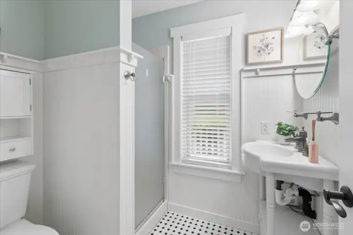 Main level 3/4 bathroom.
