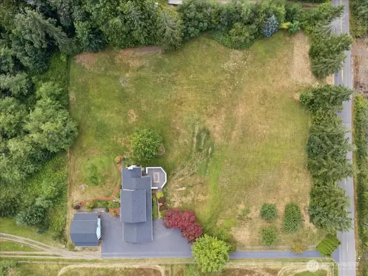 Overhead view of gorgeous homestead.