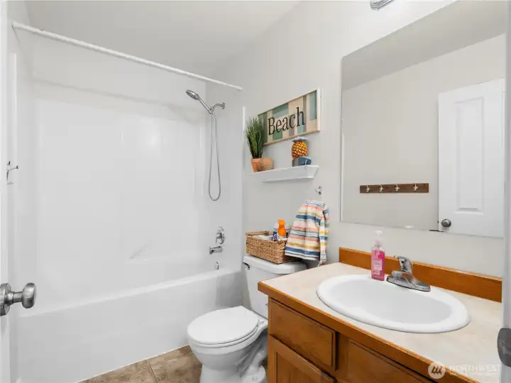 The second bathroom is bright, well-appointed, and thoughtfully designed to provide comfort and convenience for guests. The second bathroom is bright, well-appointed, and thoughtfully designed to provide comfort and convenience for guests.