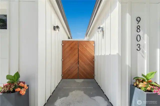 Upper level entry.