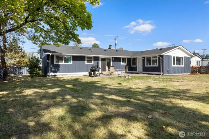 Huge backyard all level
