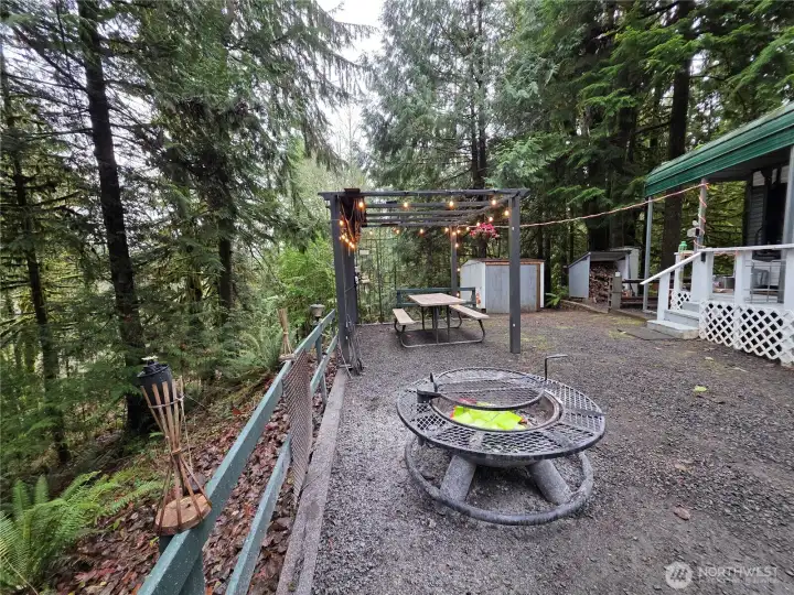 fire pit and picnic area