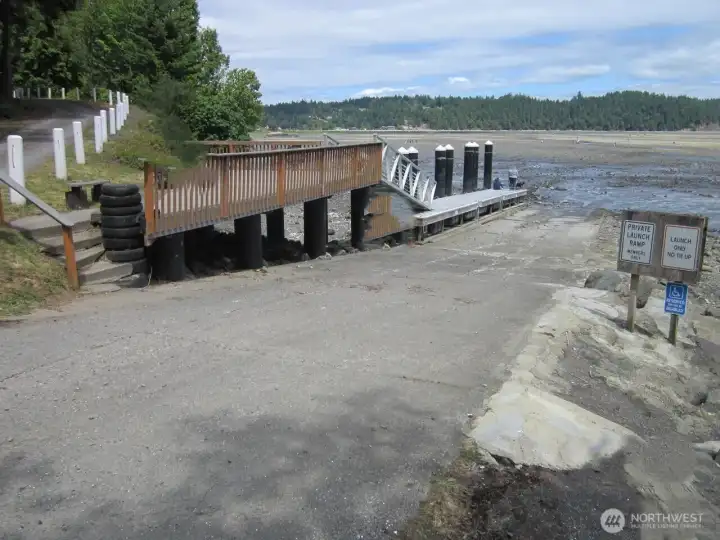 Community boat launch
