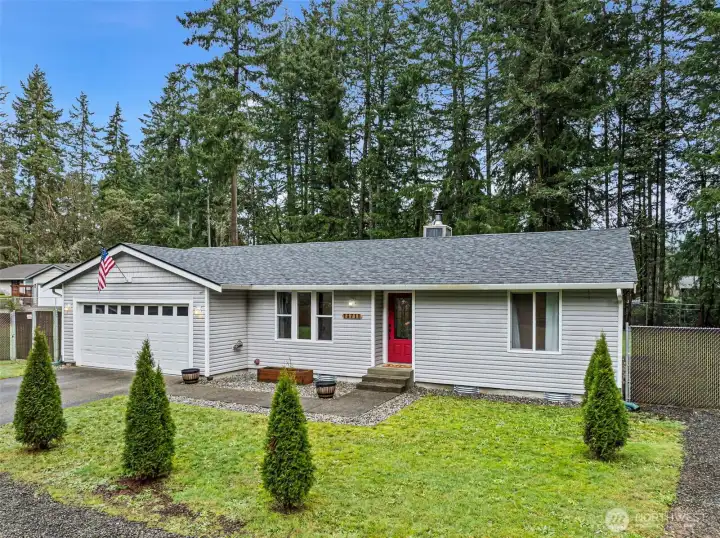 Whether buying your first home, or perhaps downsizing, this home is the perfect fit.