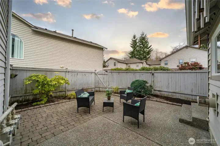 Private backyard patio w/ gated access.