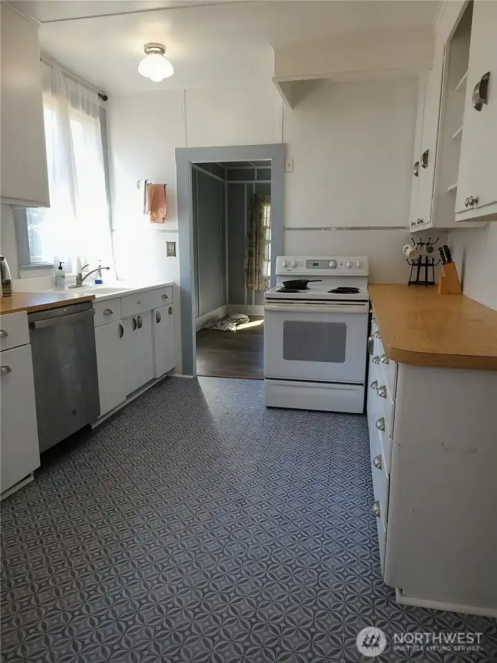 Kitchen new flooring