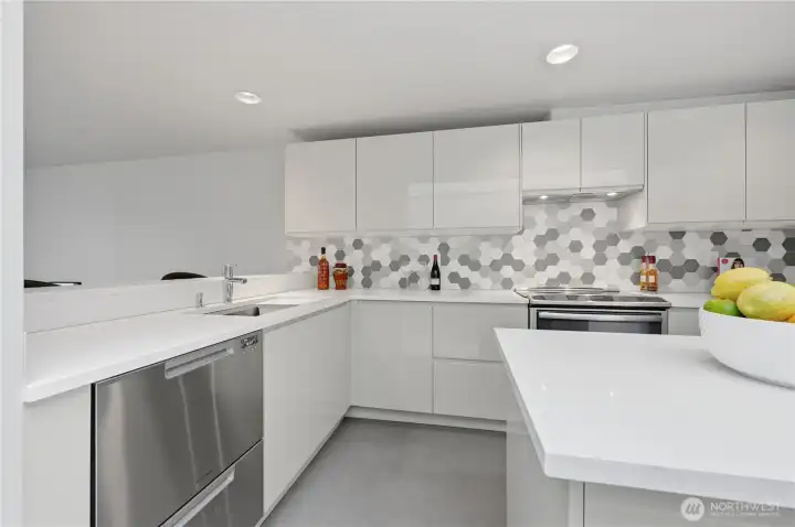 Plenty of counter space to prep, cook & entertain! Plenty of counter space to prep, cook & entertain!