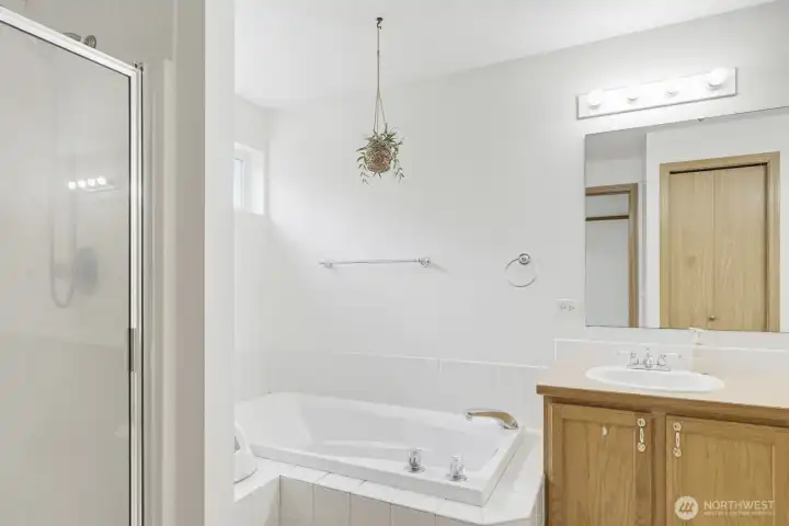 5-piece ensuite