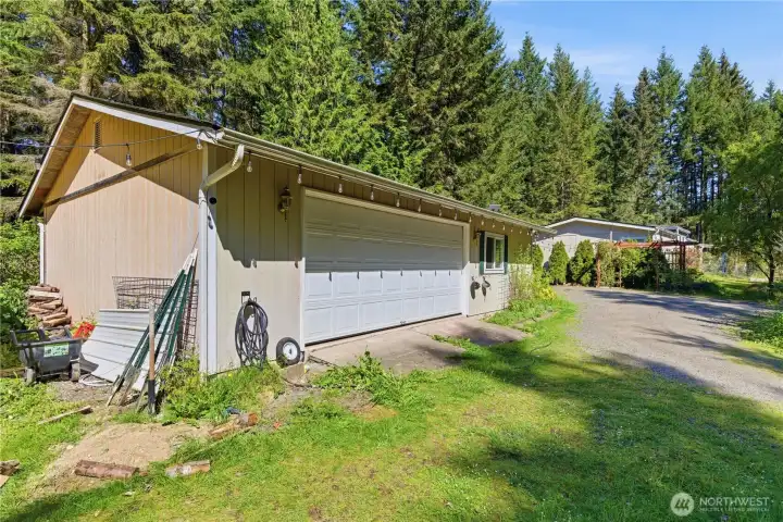Detached Garage