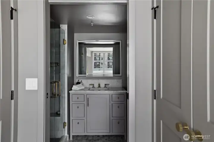 Primary suite