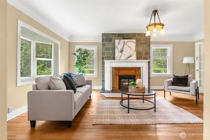 Beautiful living room with all hardwood floors. Beautiful living room with all hardwood floors.
