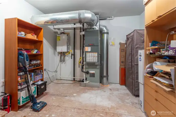 Furnace rm & on-demand water heater Furnace rm & on-demand water heater