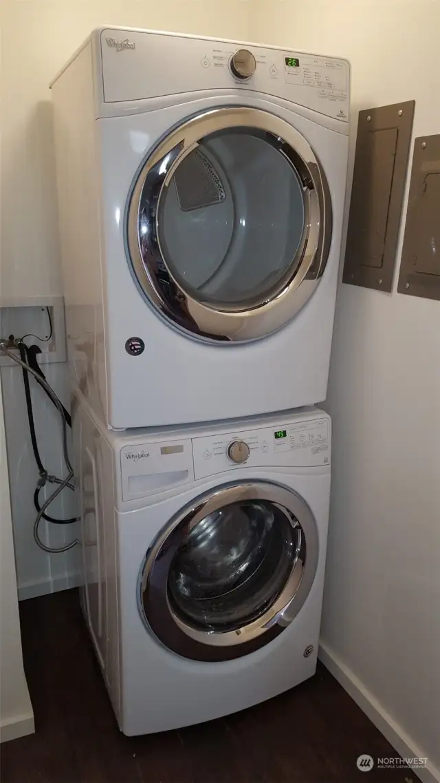 STackable washer and dryer Unit B (Reid Ave side)