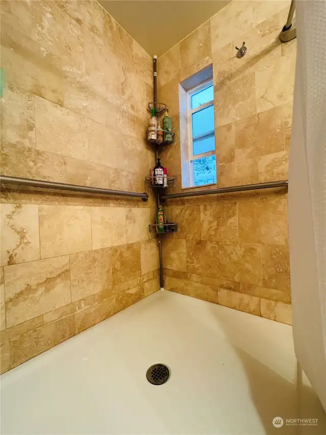 Oversized 3/4 Custom Shower