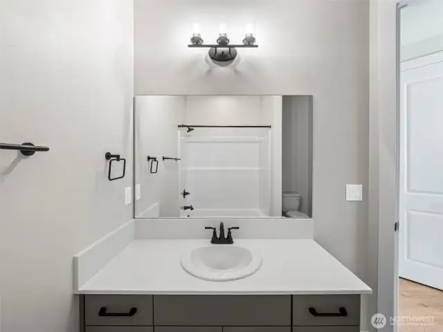 Full secondary bath on main.