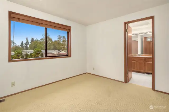 Bedroom 1 w/ensuite bath