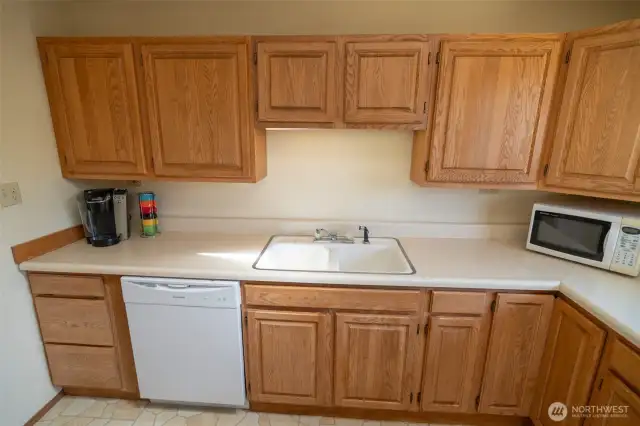 Note the new dishwasher.