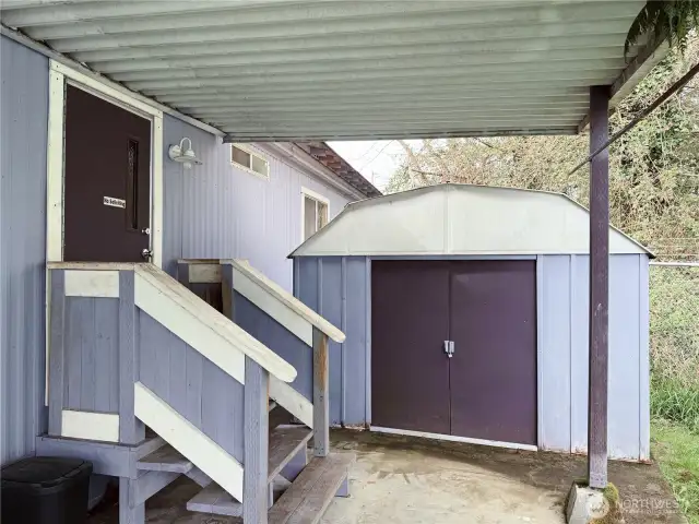 Alternative entry with small shed