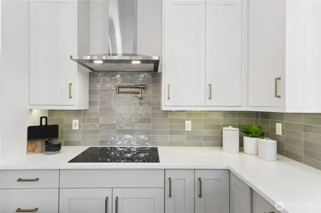 Kitchen (Facade, Ext Colors, Interior Photos & Floor Plans for illustrative purposes only. Actual Facade, Ext Colors, Interiors & Floor Plans may differ.)