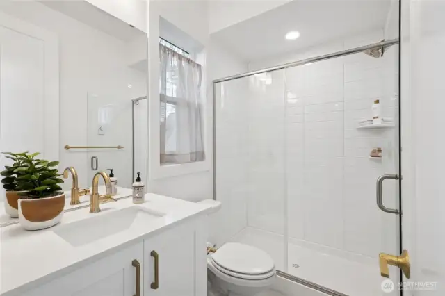 Lower floor bath (Facade, Ext Colors, Interior Photos & Floor Plans for illustrative purposes only. Actual Facade, Ext Colors, Interiors & Floor Plans may differ.)
