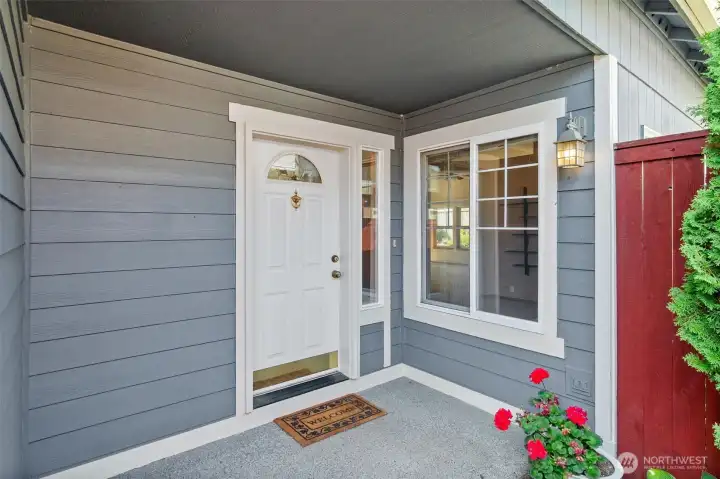 Inviting front entryway.