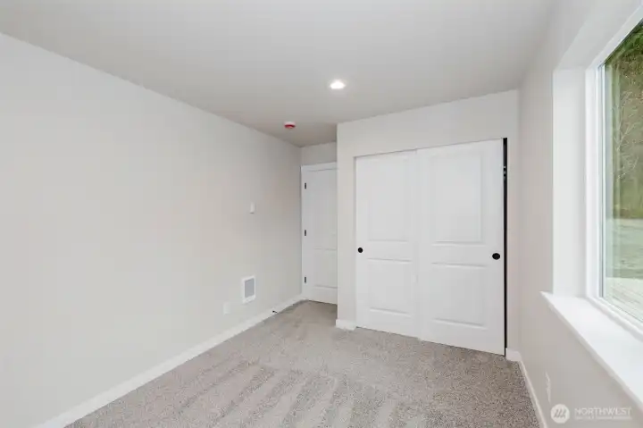 Downstairs Bedroom / Office