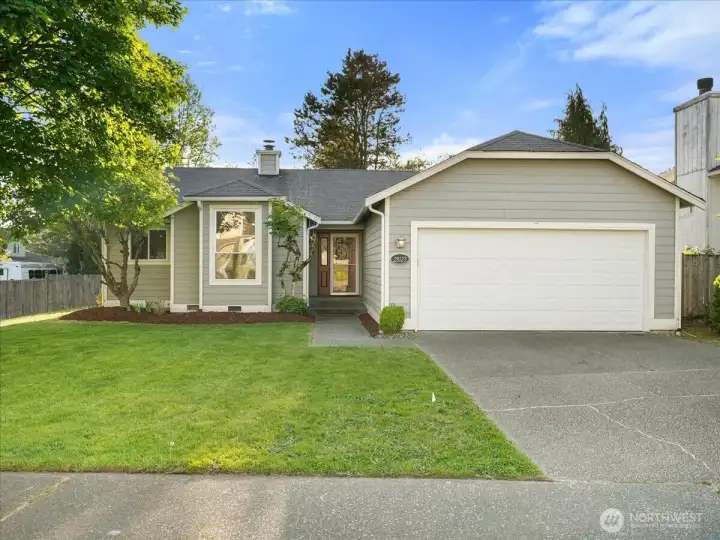 Beautifully updated rambler in Tahoma School District with a view of Mt. Rainier from the front yard.