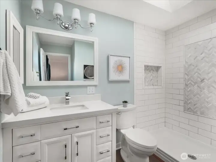 Subway and Chevron pattern tiles gives a clean, modern look.