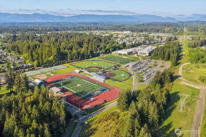 Just minutes to Tahoma High School.