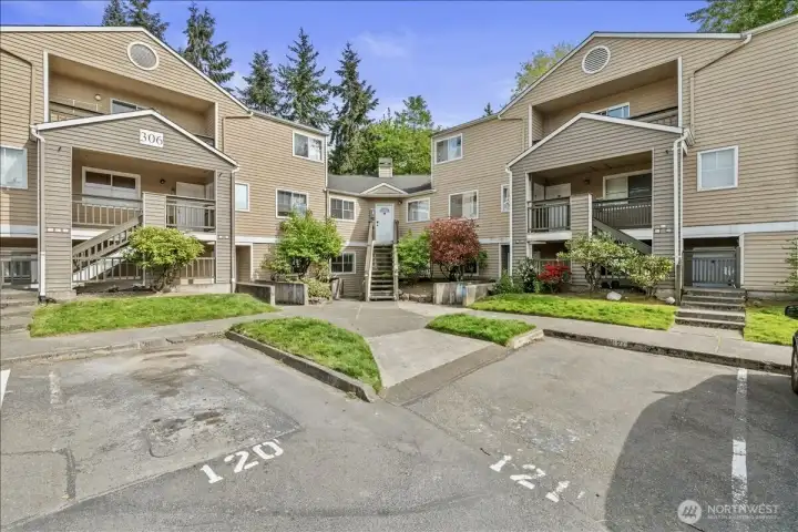3-Bed/2-Bath/1,315-sf
