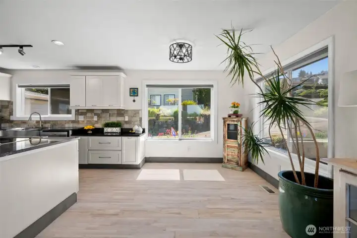 Updated kitchen with great light and space